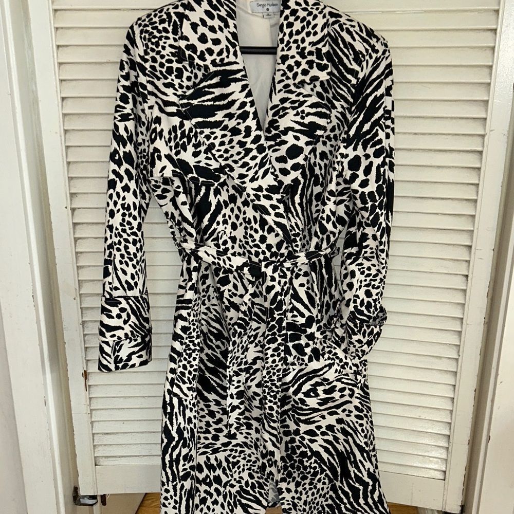 Chic Sergio Hudson 4 🎯 Leopard 🐆 Print Soft Fabric Trench Pockets Tie